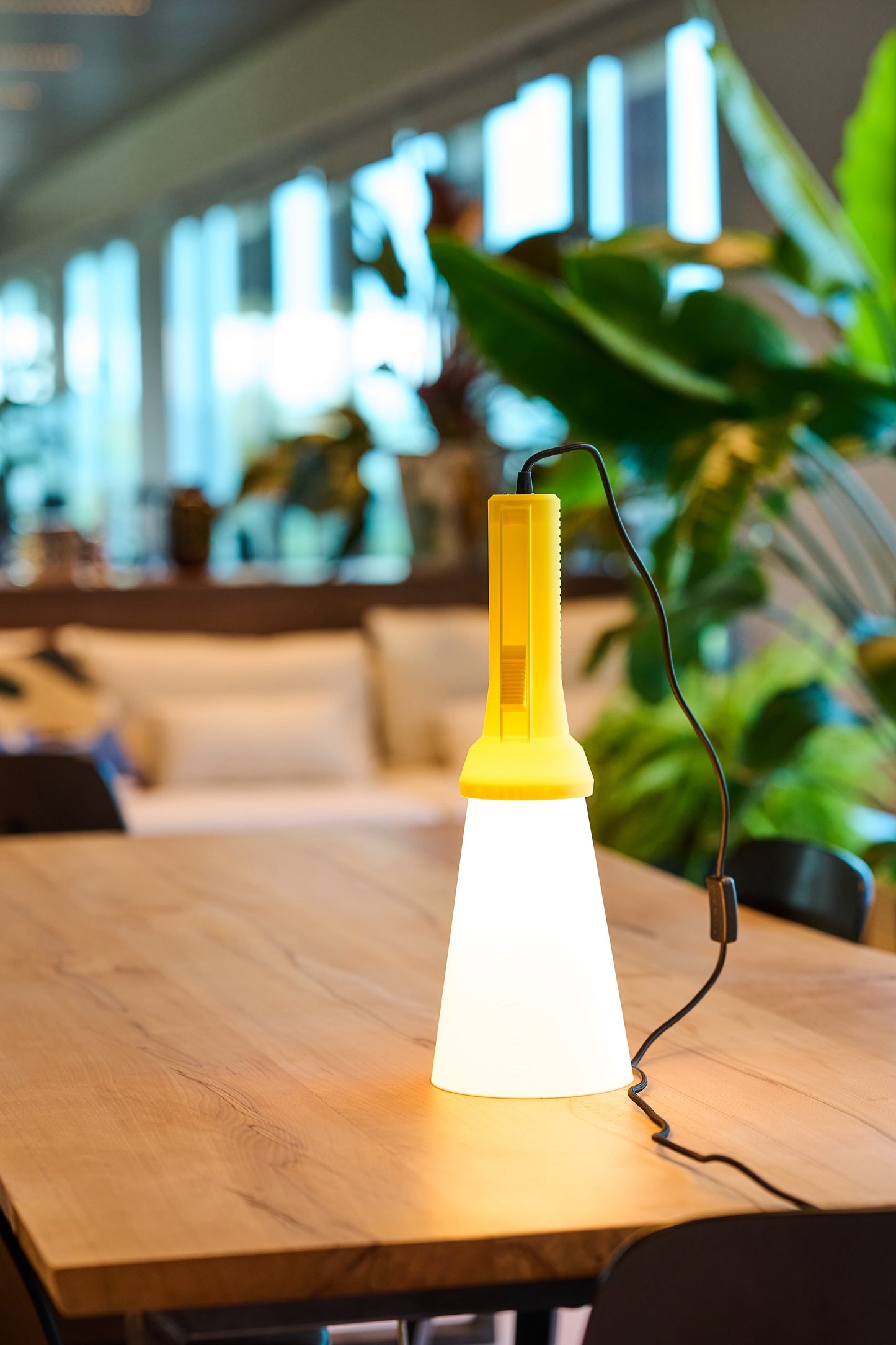 torch01 yellow