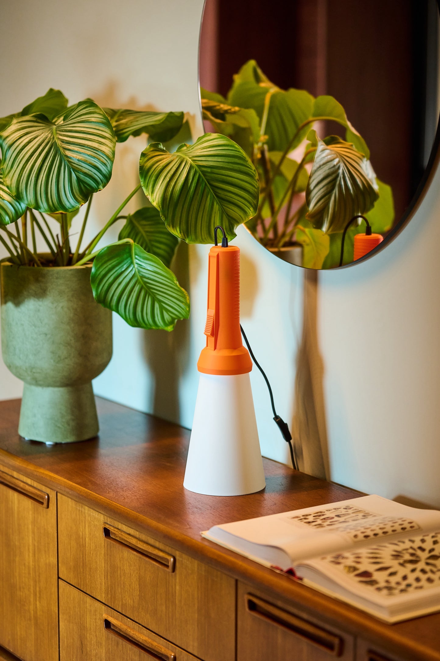 torch01 orange